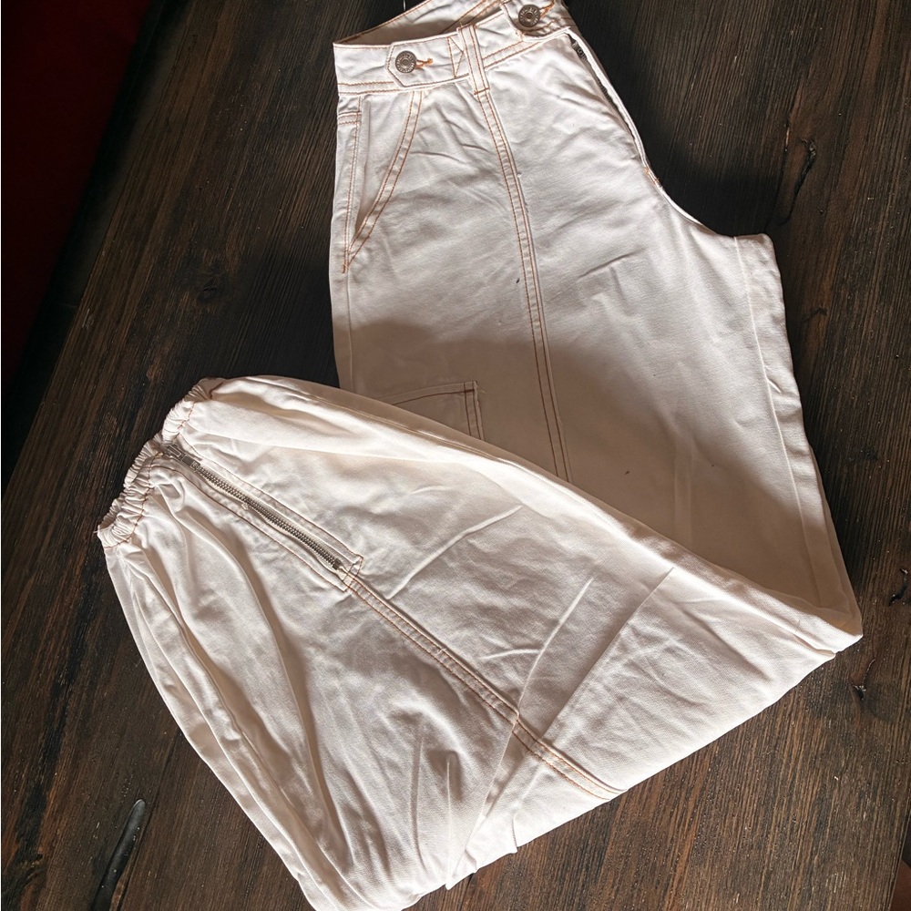 🤍 Forever 21 Cargo Pants – Size M 🤍
